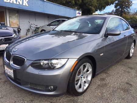 Key #40 BMW 335i Coupe 2D Key #40 BMW 335i Coupe 2D
