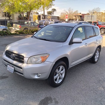 Key #50 Toyota RAV4 Limited SUV 4D Key #50 Toyota RAV4 Limited SUV 4D