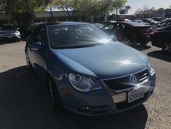 Key #30 Volkswagen Eos2.0T Hard Top Convertible 2D Key #30 Volkswagen Eos2.0T Hard Top Convertible 2D