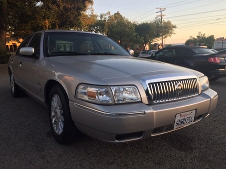 Key #23 Mercury Grand Marquis LS Sedan 4D Key #23 Mercury Grand Marquis LS Sedan 4D