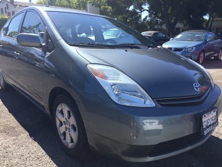 Key #14 Toyota Prius Sedan 4D Key #14 Toyota Prius Sedan 4D