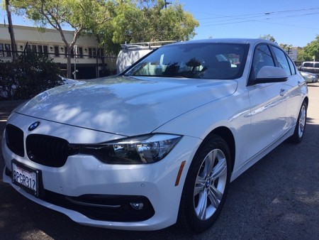 Key #28 Bmw 330i Sedan 4D Key #28 Bmw 330i Sedan 4D