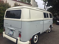 Key #20 Volkswagen Custom Riviera Camper Bus Key #20 Volkswagen Custom Riviera Camper Bus
