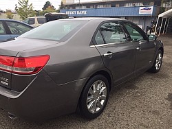 Key #37 Lincoln MKZ Hybrid Sedan 4D Key #37 Lincoln MKZ Hybrid Sedan 4D