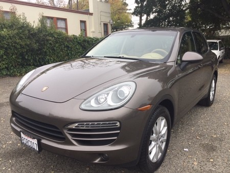 Key #12 Porsche CayenneSport Utility 4D Key #12 Porsche CayenneSport Utility 4D