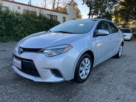 Key #6 Toyota Corolla LE Sedan 4D Key #6 Toyota Corolla LE Sedan 4D