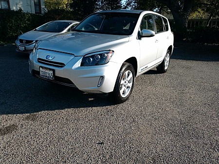 Key #25 Toyota RAV4 EV SUV 4D Key #25 Toyota RAV4 EV SUV 4D