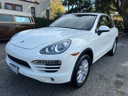 Key #30 Porsche Cayenne Sport Utility 4D Key #30 Porsche Cayenne Sport Utility 4D