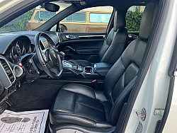 Key #30 Porsche Cayenne Sport Utility 4D Key #30 Porsche Cayenne Sport Utility 4D