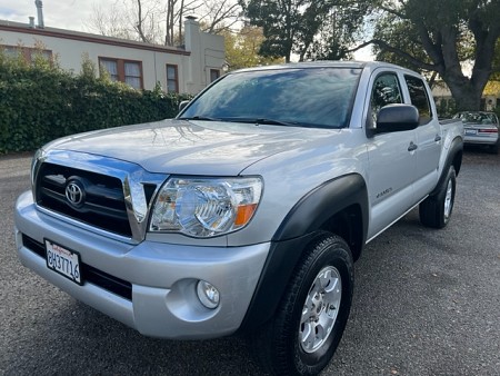 Key #32 Toyota Tacoma Double Cab PreRunner Pickup 4D 5 ft Key #32 Toyota Tacoma Double Cab PreRunner Pickup 4D 5 ft