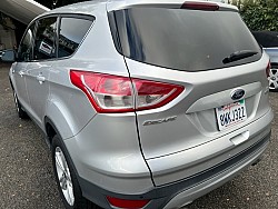Key #16 Ford Escape SE SUV 4D Key #16 Ford Escape SE SUV 4D