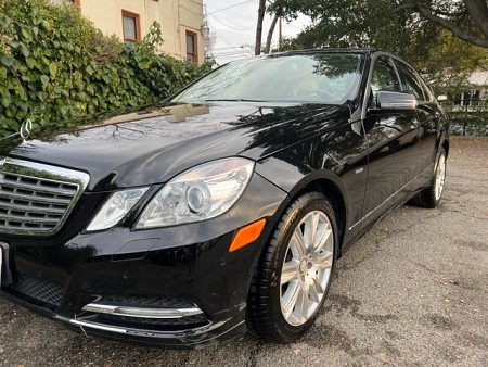 Key #9 Mercedes E 350 BlueTEC Sedan 4D Key #9 Mercedes E 350 BlueTEC Sedan 4D