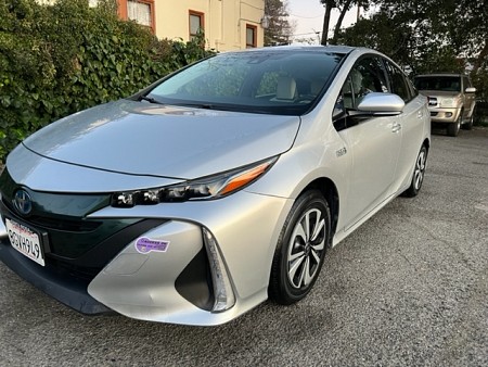 Key #9 Toyota Prius Prime Premium Hatchback 4D Key #9 Toyota Prius Prime Premium Hatchback 4D