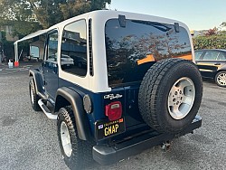 Key #17 Jeep Wrangler X SUV 2D