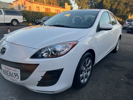 Key #38 Mazda 3i Sport Sedan 4D