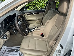 Key #25 Mercedes C 250 Luxury Sedan 4D Key #25 Mercedes C 250 Luxury Sedan 4D