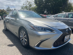 Key #124 Lexus ES 300h Sedan 4D Key #124 Lexus ES 300h Sedan 4D