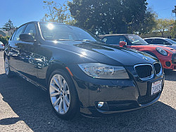 Key #13 BMW 328i xDrive Sedan 4D Key #13 BMW 328i xDrive Sedan 4D