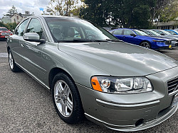 Key #15 Volvo S60 2.5T Sedan 4D Key #15 Volvo S60 2.5T Sedan 4D