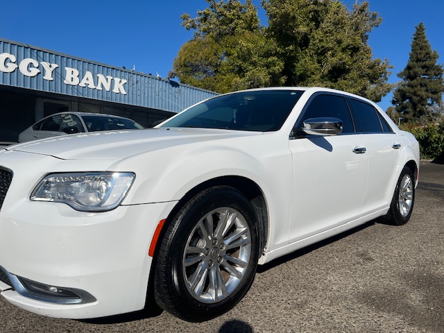 2017 Chrysler 300
