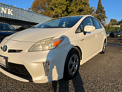 Key #39 Toyota Prius Three Hatchback 4D Key #39 Toyota Prius Three Hatchback 4D