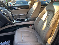 Key #82 Lincoln MKZ Sedan 4D Key #82 Lincoln MKZ Sedan 4D