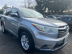 Key #24 Toyota Highlander LE Sport Utility 4D Key #24 Toyota Highlander LE Sport Utility 4D