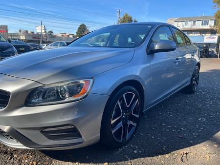 2017 Volvo S60 T5 Dynamic's photo