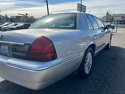 Key #39 Mercury Grand Marquis LS Sedan 4D Key #39 Mercury Grand Marquis LS Sedan 4D