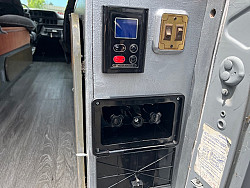 Key #13 Dodge Ram B 350 Sportsmobile Camper Van Key #13 Dodge Ram B 350 Sportsmobile Camper Van