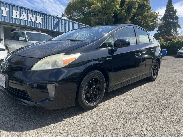 2014 Toyota Prius's photo
