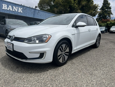 2016 Volkswagen e-Golf SE