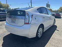 Key #163 Toyota Prius Plug-in Hybrid Hatchback 4D Key #163 Toyota Prius Plug-in Hybrid Hatchback 4D