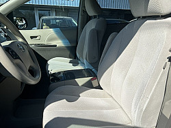 Key #34 Toyota Sienna LE Minivan 4D Key #34 Toyota Sienna LE Minivan 4D